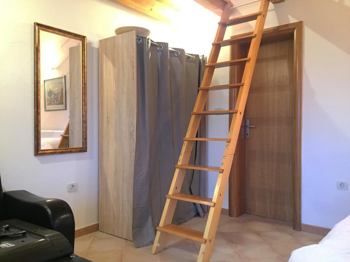 Holiday Home Olive Σίμπενικ Εξωτερικό φωτογραφία